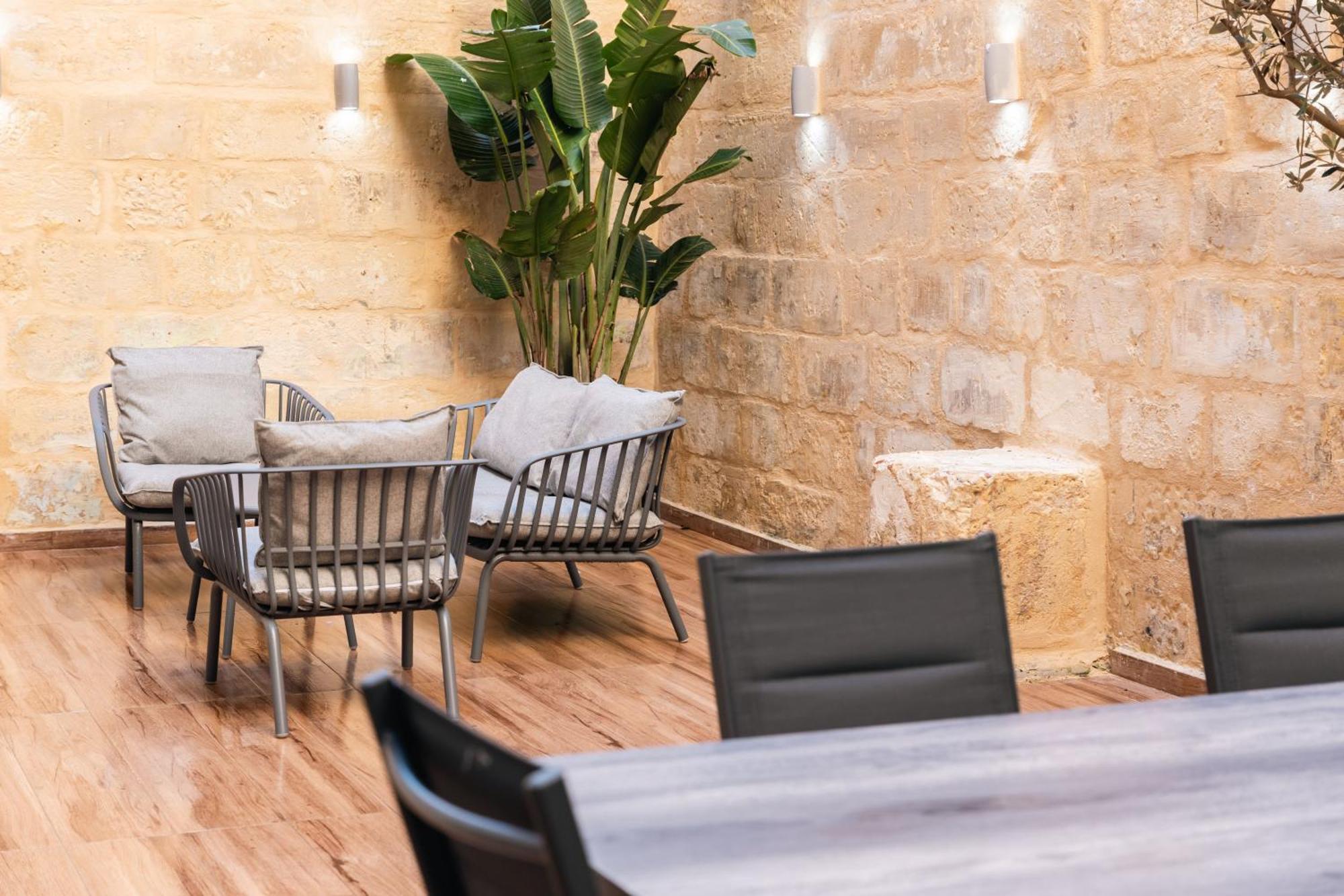 Valletta Waterfront Backyard Flat By Arcobnb Il-Furjana Exterior foto