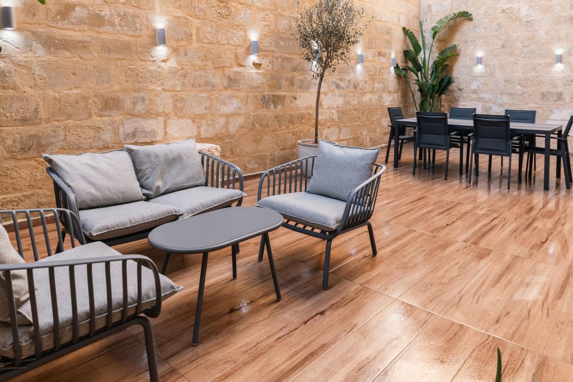 Valletta Waterfront Backyard Flat By Arcobnb Il-Furjana Exterior foto