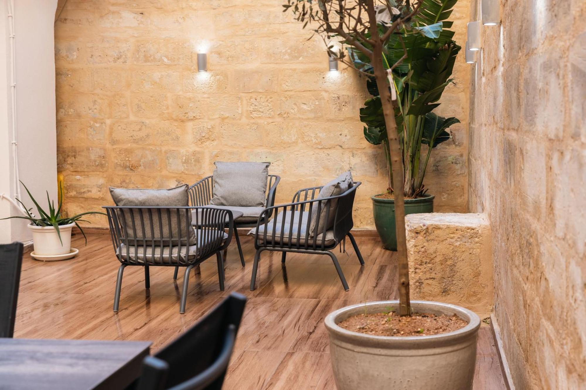Valletta Waterfront Backyard Flat By Arcobnb Il-Furjana Exterior foto